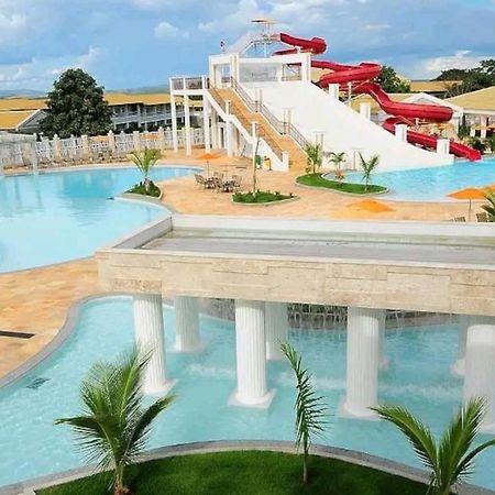 Lacqua Di'Roma Parque Com Parque Aquatico Incluso Na Diaria! Roupas De Cama E Toalhas Nao Estao Disponiveis No Servico, Devem Ser Levado Pelo Hospede! Apartamento Caldas Novas Exterior foto